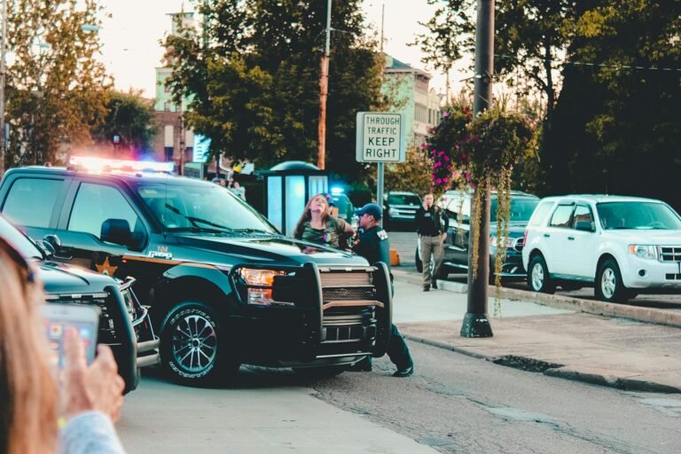 App Goes Viral for Warning Immigrants About Raids—Now the Feds Are Watching