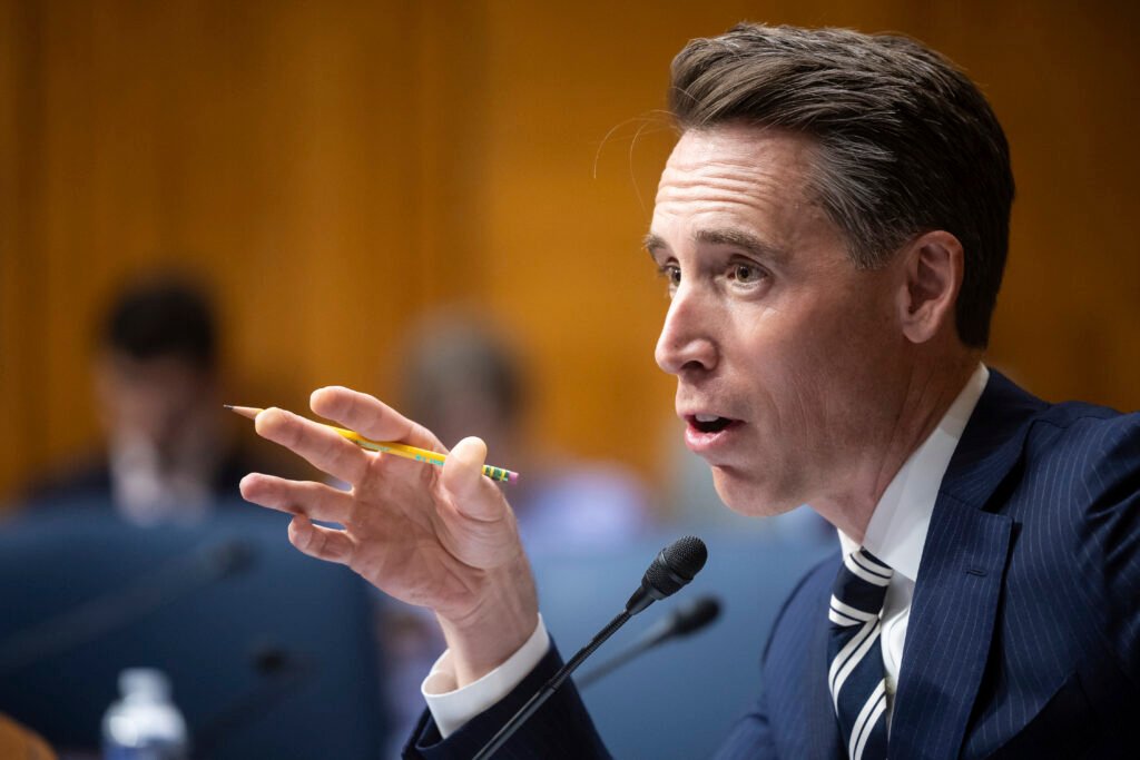 Congressional stock trading ban gets Senate panel’s OK