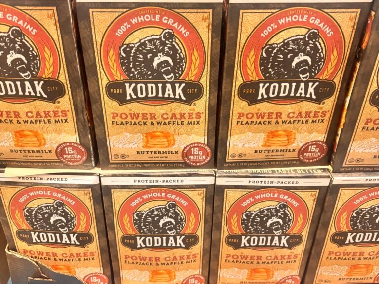 I'm a dietitian on the Mediterranean diet. Here are 10 things I get at Costco when I'm trying to eat more fiber.