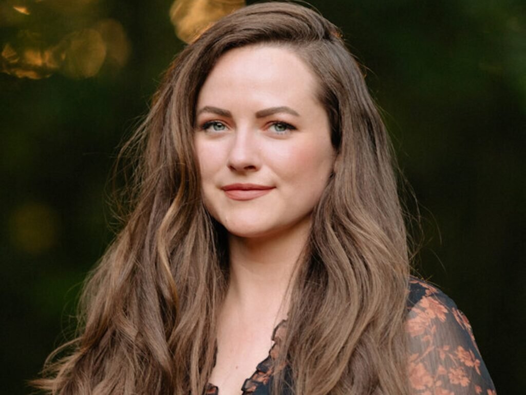 'Divine Rivals' author Rebecca Ross shares how she went from working a 9-to-5 to publishing one of BookTok's favorite series