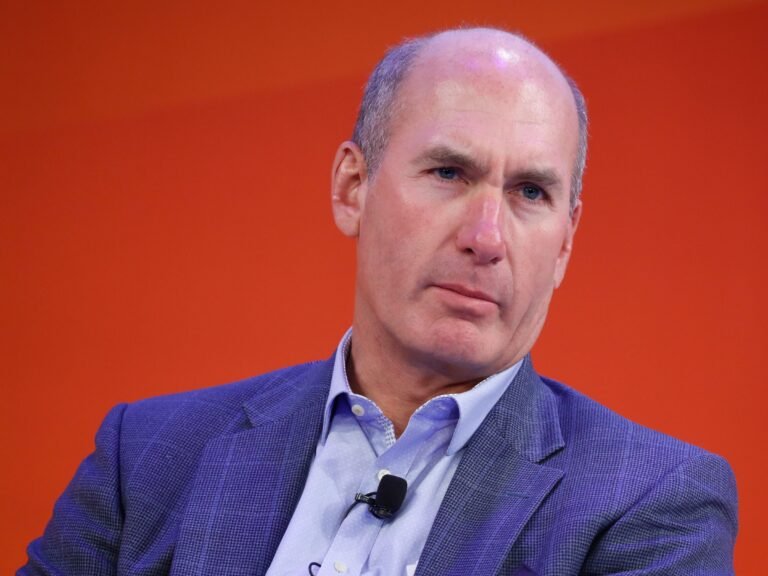 5 things the AT&T CEO's sweeping memo says about where corporate America is headed