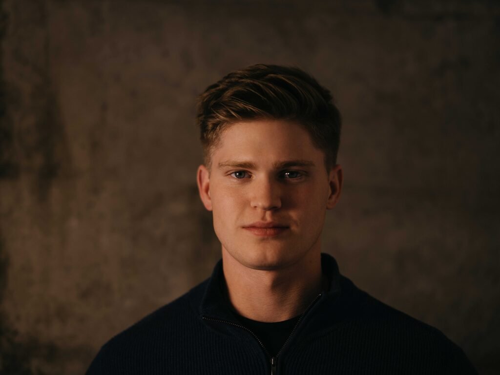 I raised $25 million at 23. Here's my advice to other Gen Z entrepreneurs.