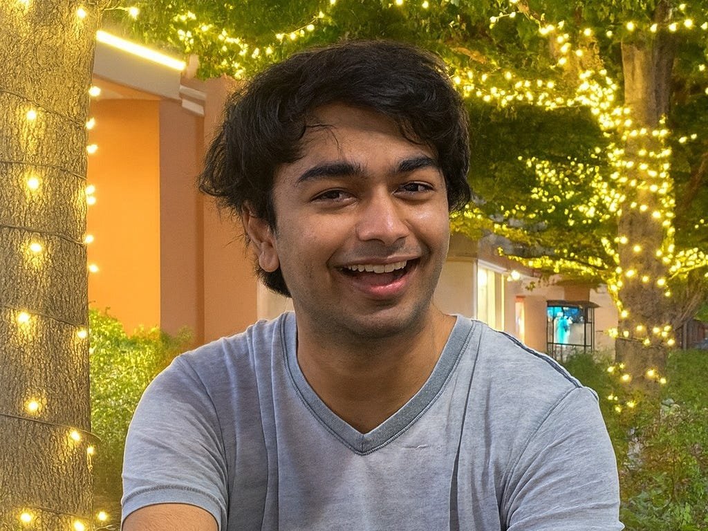 I quit Amazon for a $400,000 AI job offer from Meta at 22. Here's how I got into the industry and my advice for others.