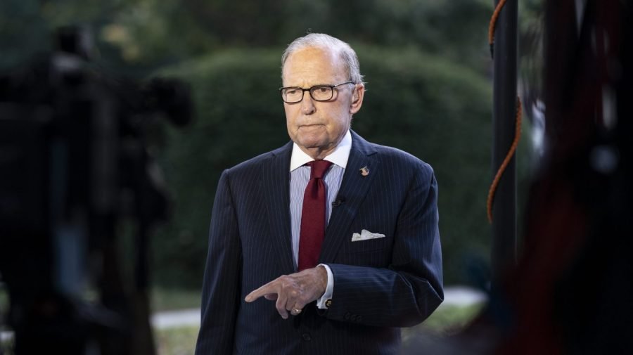 Kudlow slams big banks after Trump alleges discrimination