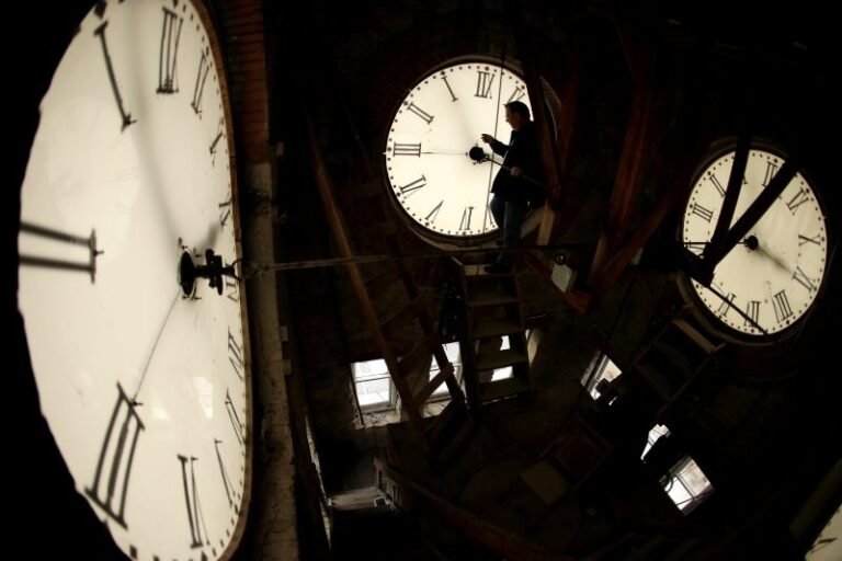 Daylight saving time: Will this be the last time we 'fall back?'