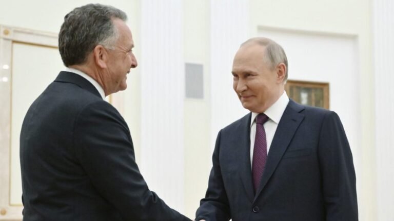 Witkoff meets Putin ahead of Trump's Ukraine ceasefire deadline