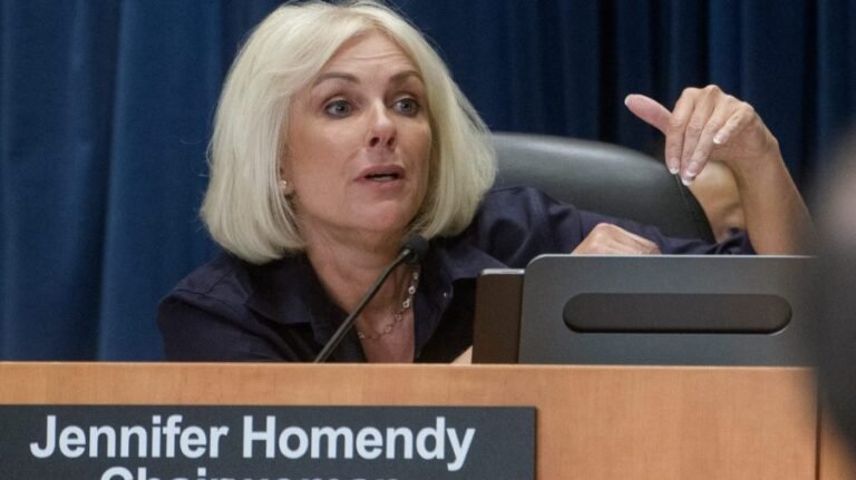 Watch live: NTSB conducts final day of hearings on National Airport crash
