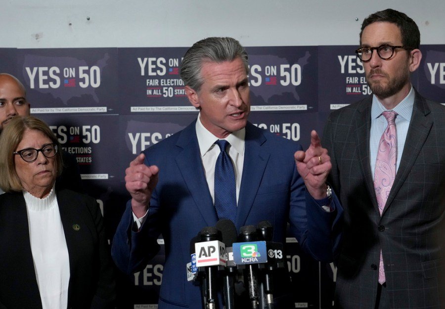 Can Gavin Newsom's bold moves save the Democrats and win in 2028?