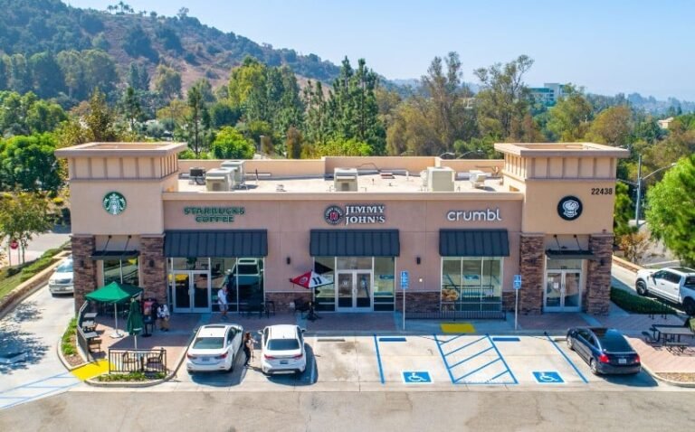 Starbucks-Anchored Retail Pad Sells to LA Buyer