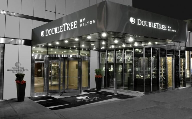 CUNY Takes Over More Floors at Former Midtown Hotel