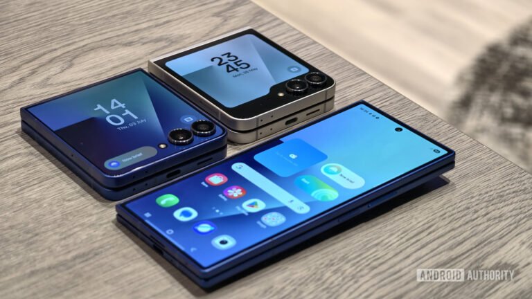 You can still get a free gift card when you buy a new Samsung foldable phone