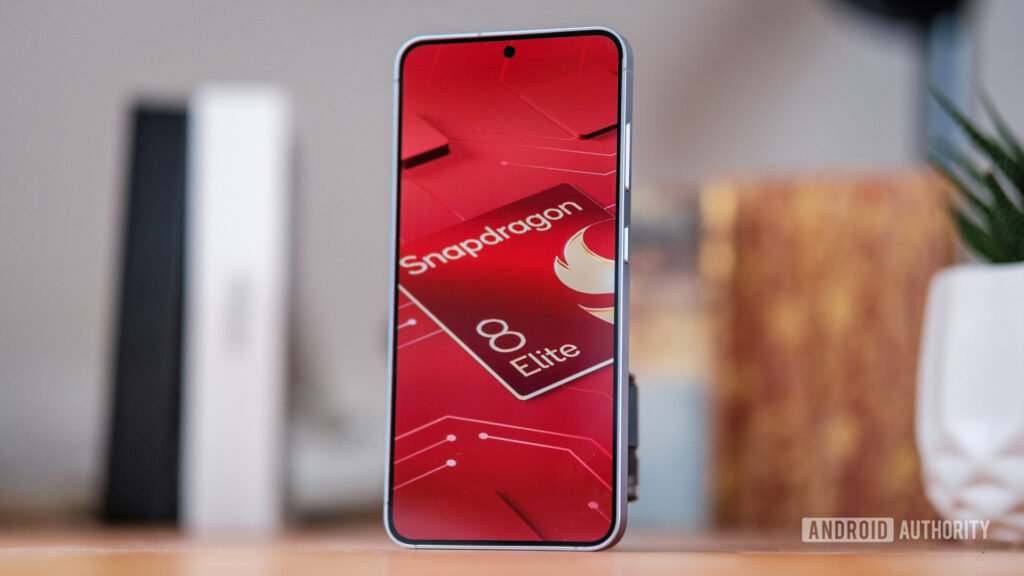 Qualcomm could release not one, but two flagship Snapdragon chips this year
