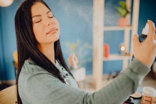 Does Makeup Setting Spray Actually Work, Or Did Marketing Get My Ass Again?