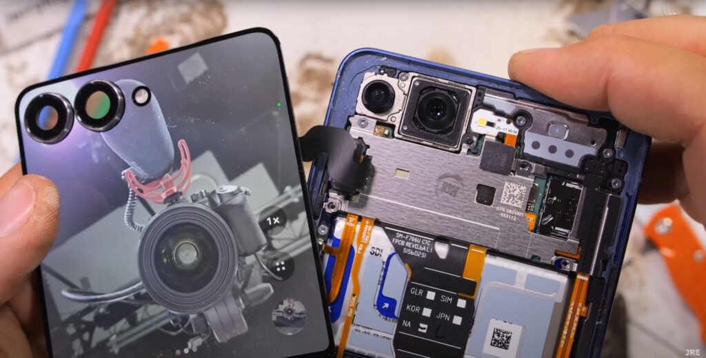 Galaxy Z Flip 7 Teardown Reveals Easier Repairs, But Still Tricky Display