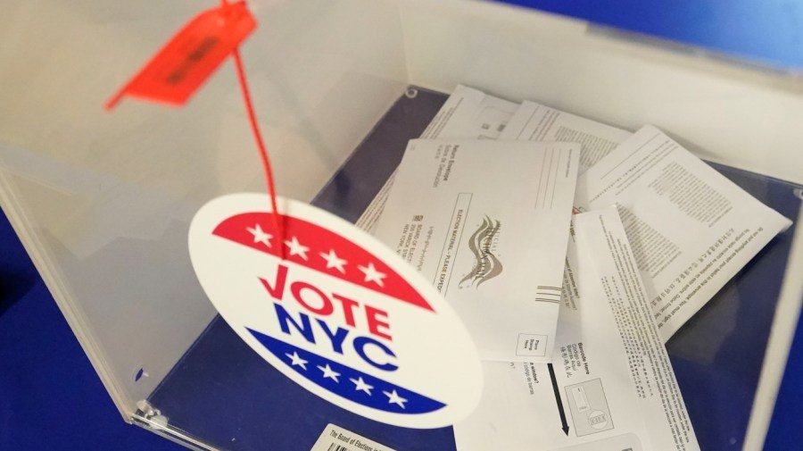 Young adults less likely to follow politics: Survey