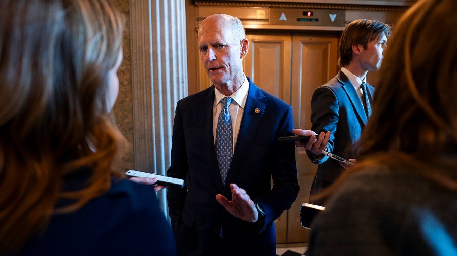 Early GOP rift emerges as Congress braces for shutdown fight