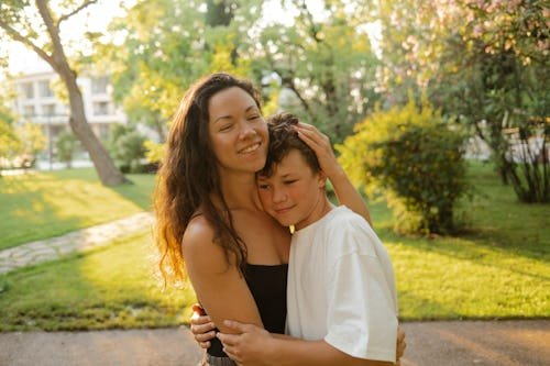 12 Middle-School Moms Share Their Best Advice For Parents & Kids