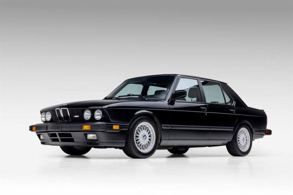 Rare 1988 BMW E28 M5 For Sale With 59,000 Miles