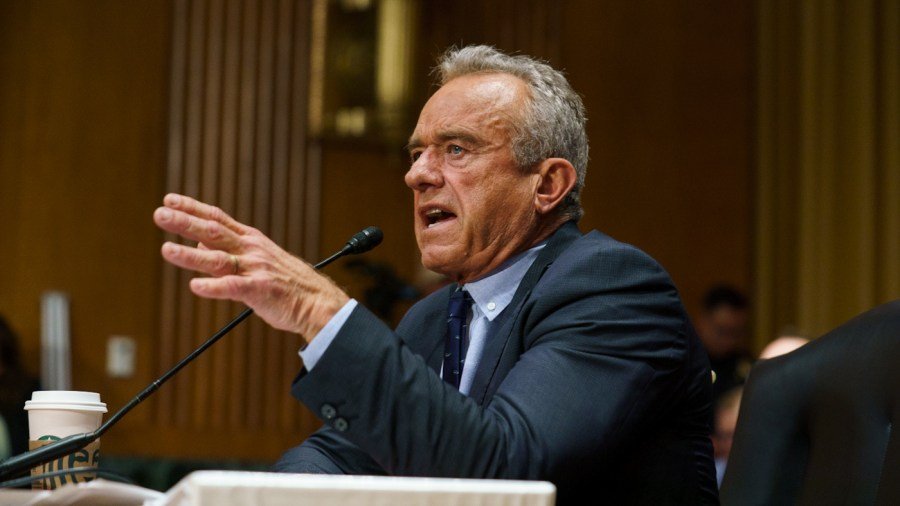 11 of 12 Senate Finance Democrats demand RFK Jr resign
