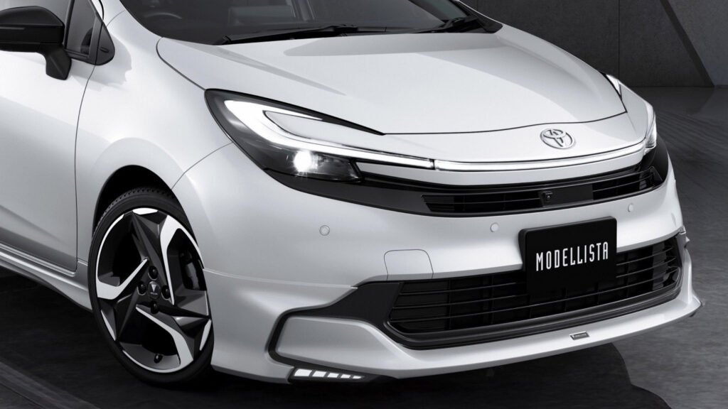 Toyota Prius’ Smaller Brother Stole Its Face