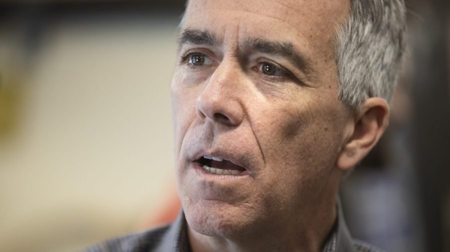 Walsh criticizes Democratic leadership months after joining party