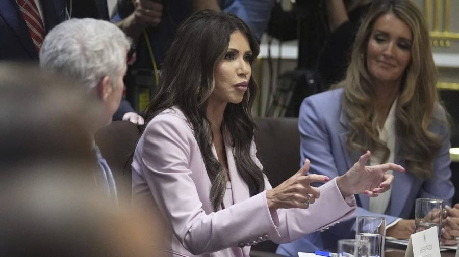 Judge blocks Noem from revoking temporary protections for Venezuelans, Haitians