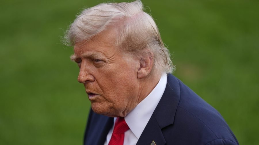 Trump pushes Republicans to pass 'clean' government funding extension