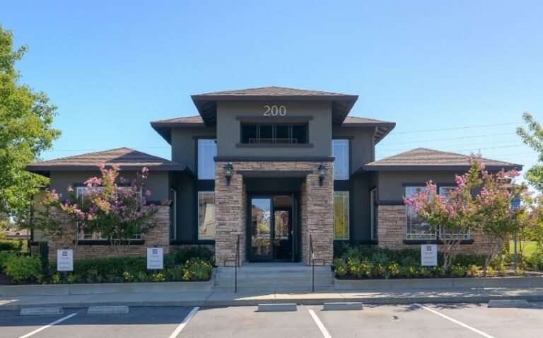 Northmarq Arranges $54M Refi on Folsom Apartments
