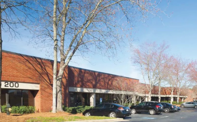 8-Building, DeKalb County Flex Park Picked Up by SunCap