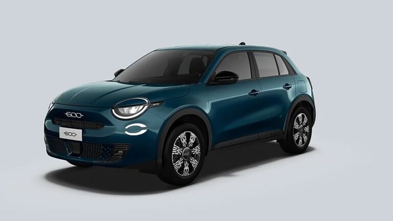 Fiat 600e Icon arrives with immediate £1,500 discount - pictures