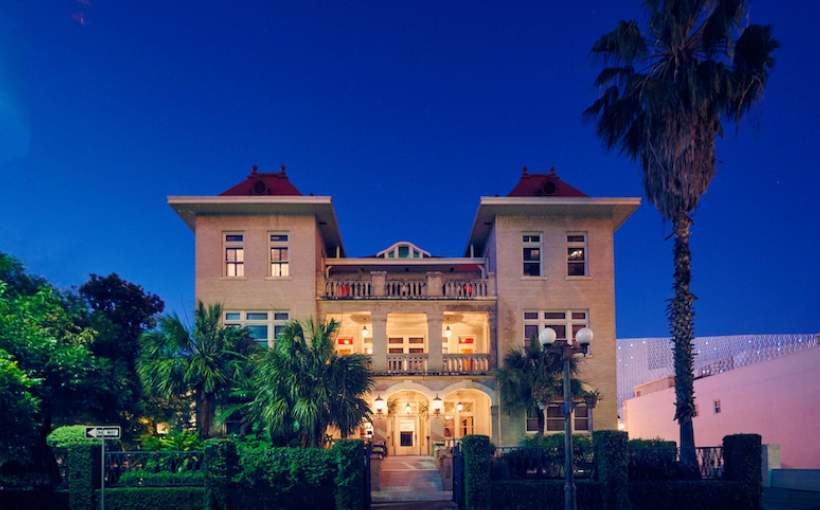 Vintage River Walk Hotel Shutting Doors