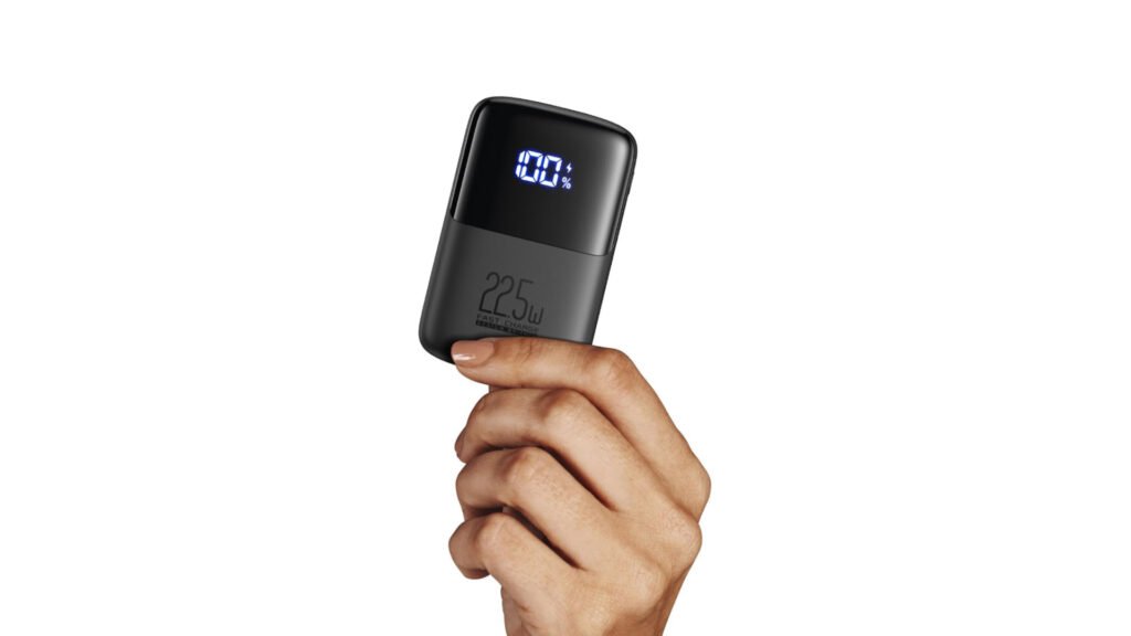 Snag this tiny INIU 10,000mAh power bank for just $11