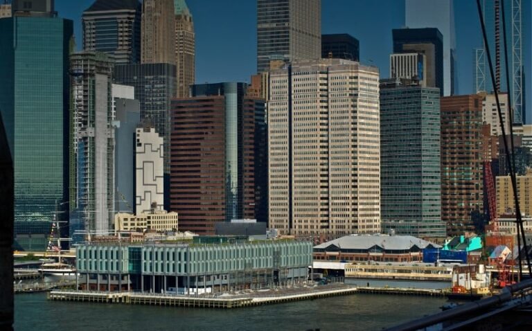Insurer Expands to 25K SF at Resnick’s One Seaport Plaza