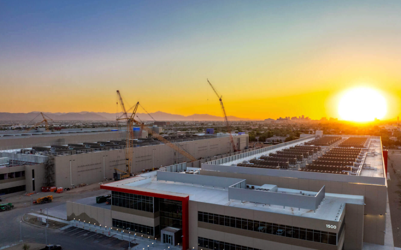 QTS Nears Closing on $600 Refi for Phoenix Data Center