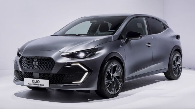 Sexy new Renault Clio cranks up the old va va voom