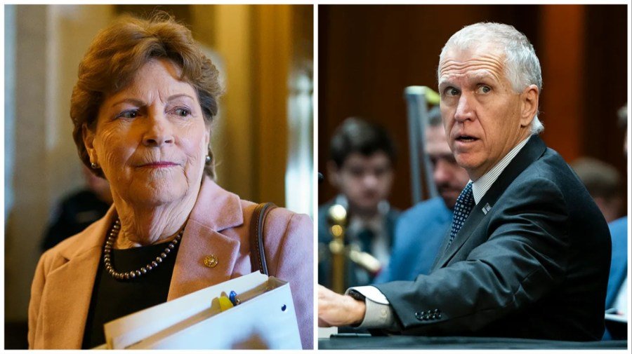 Bipartisan senators push for Russia sanctions passage as Putin 'escalates' Ukraine assault
