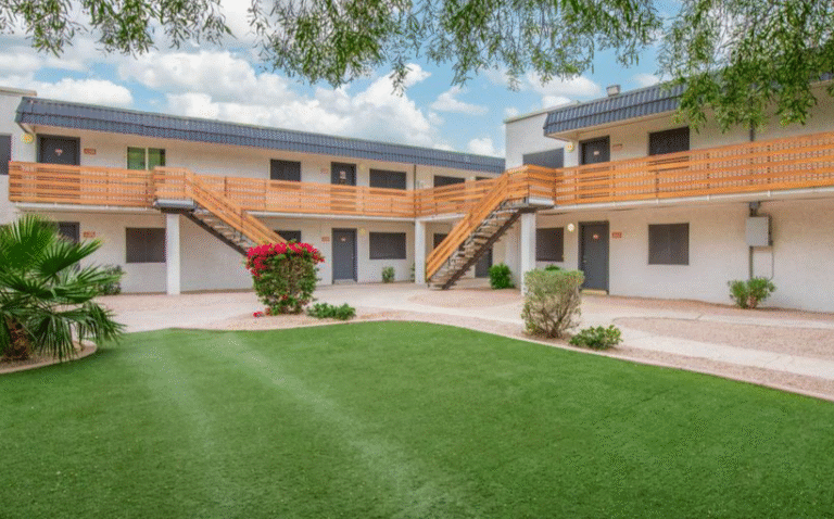Lender-Owned Phoenix Apartment Community Sells for $36M
