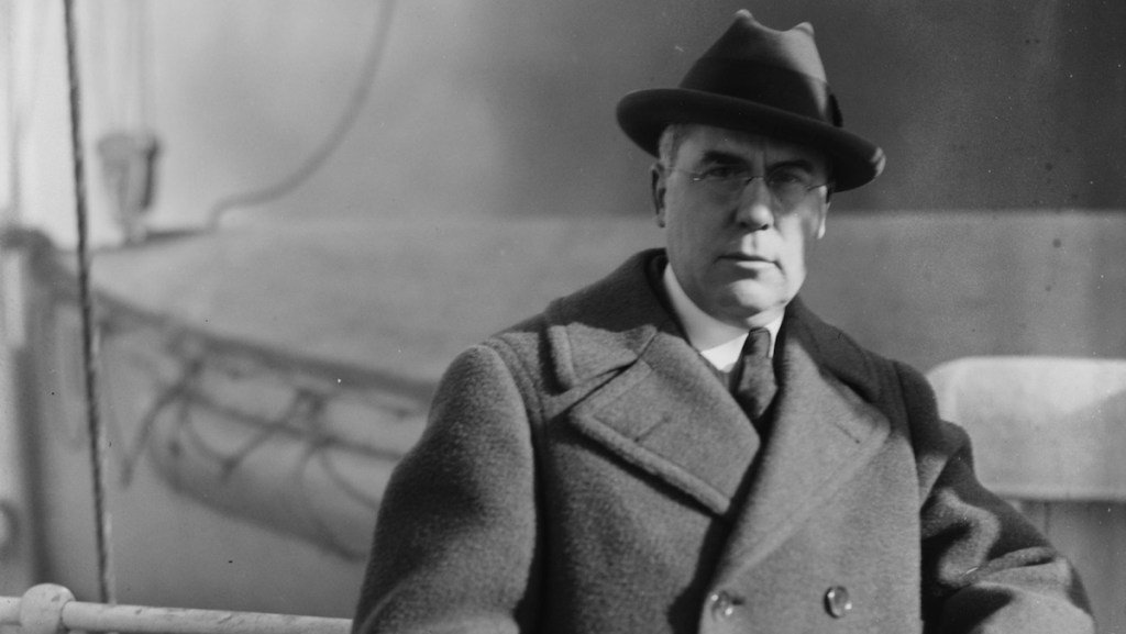 A Warts-and-All Biography of the Man Behind the Barnes Collection