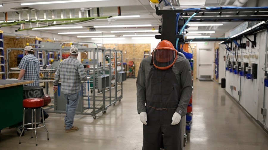 How Democrats can get their economic mojo back