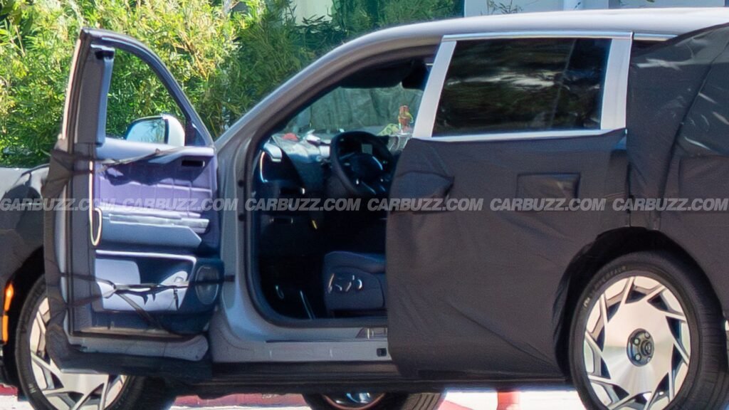 Genesis GV90 Spied Showing Its Rear-Opening Coach Doors