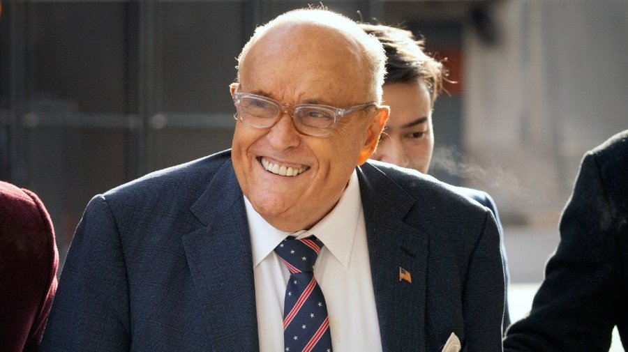 Judge rules Giuliani must pay ex-defense team $1.4M