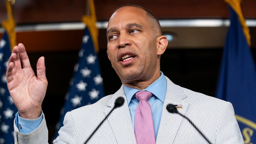 Jeffries: Democrats won't ‘bend the knee to Donald Trump's will when he's gutting health care’