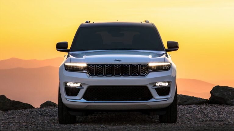 92,000 Jeep Grand Cherokee SUVs Are At Risk Of Just Stalling