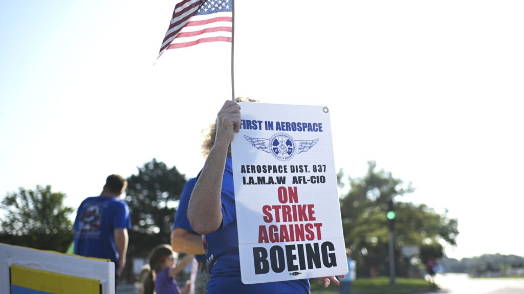 Striking Machinist Union Approves Offer That Boeing Never Made
