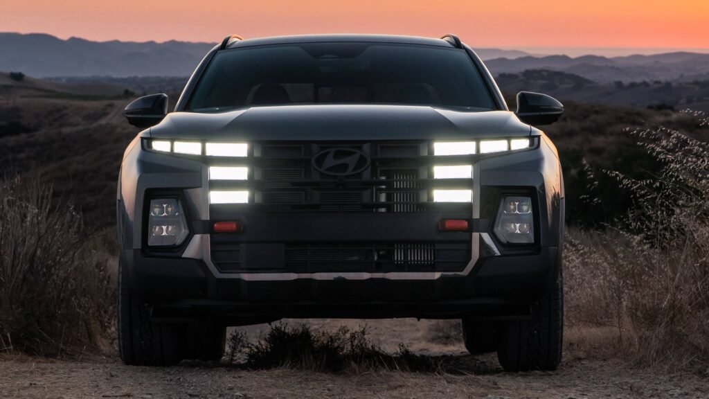 Hyundai Patent Suggests New Midsize Pickup Truck Will Be Electrified