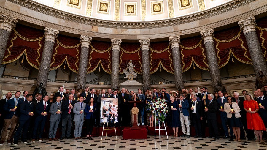 38 Democrats vote 'present' as House adopts resolution honoring Charlie Kirk