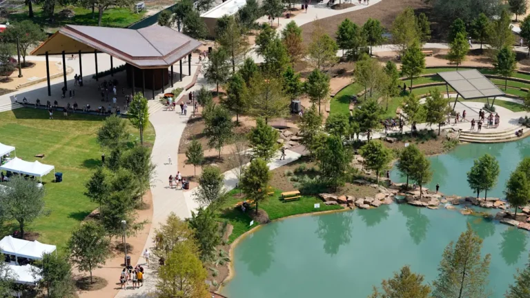 Adding more green spaces to a college campus boosts students’ mental health