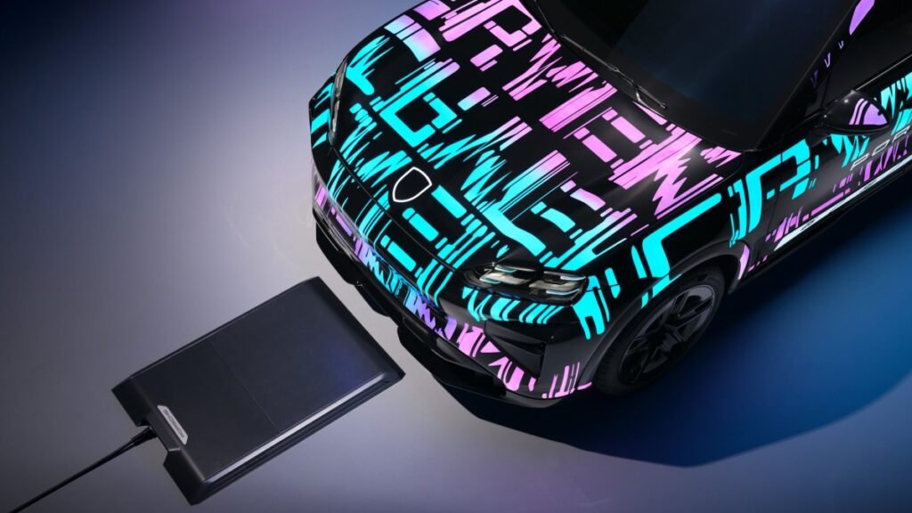 You Can Wirelessly Charge The Porsche Cayenne EV Like a Smartphone