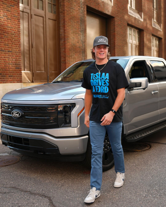 NFL Star TeSlaa Scores Free Ford F-150 Lightning