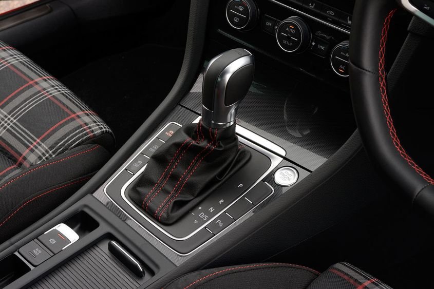 Move over manual: learner drivers shun self-shifting for automatic-only tests